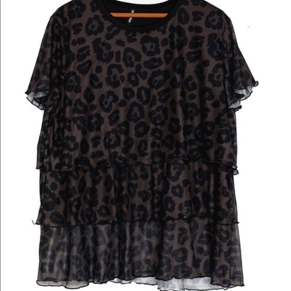 NWT! CrAzY TrAiN Layer it in Leopard Top! ❤️ - Picture 7 of 10